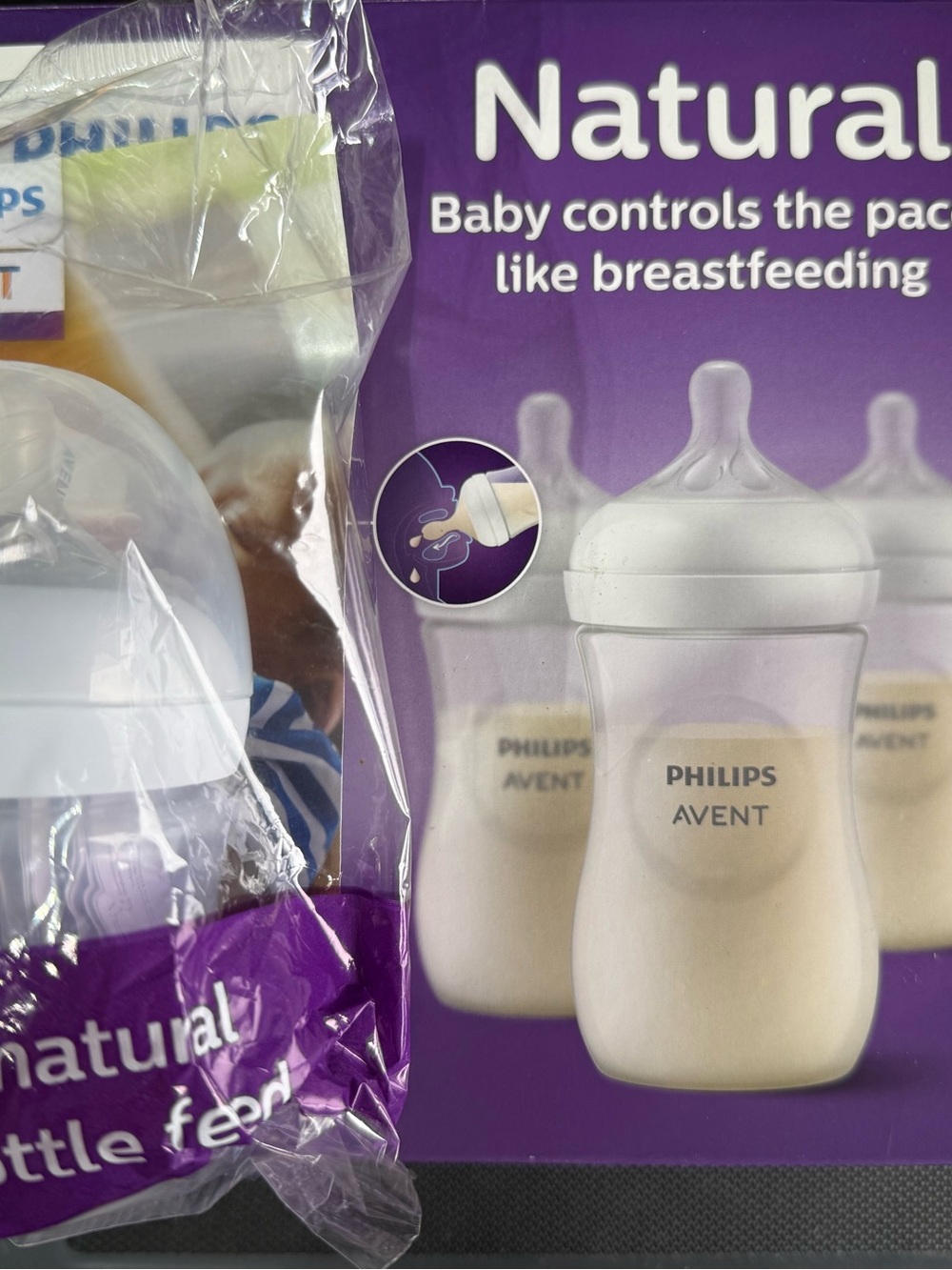 4 + 1 Pack Philips Avent Natural Baby Bottles with Natural Response Nipples